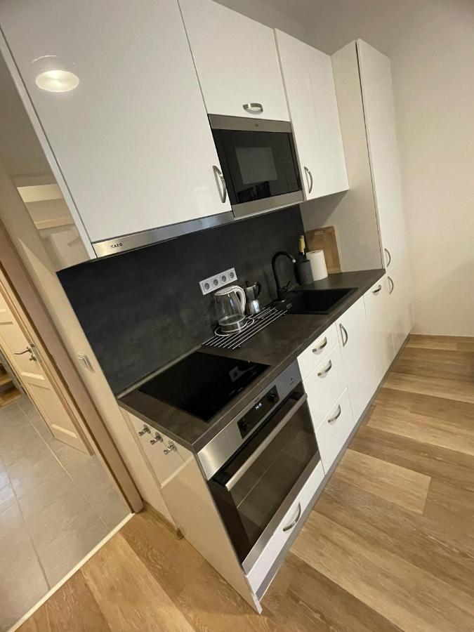 Rocky Apartment Рокитніце-над-Їзероу Екстер'єр фото